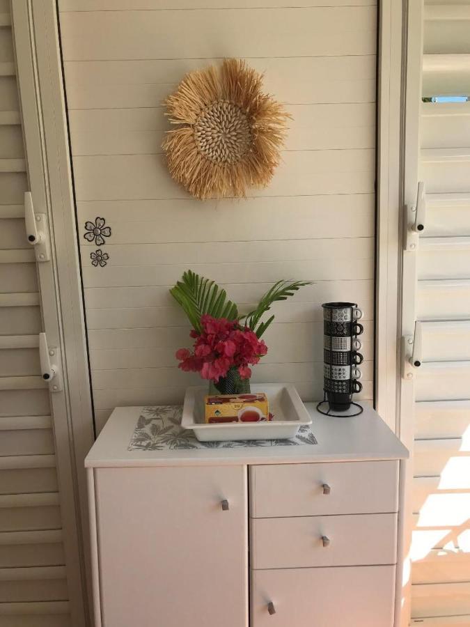 Coeur Tiare Studio Lounge Piscine Plage Cocotiers Saint-Francois  Εξωτερικό φωτογραφία